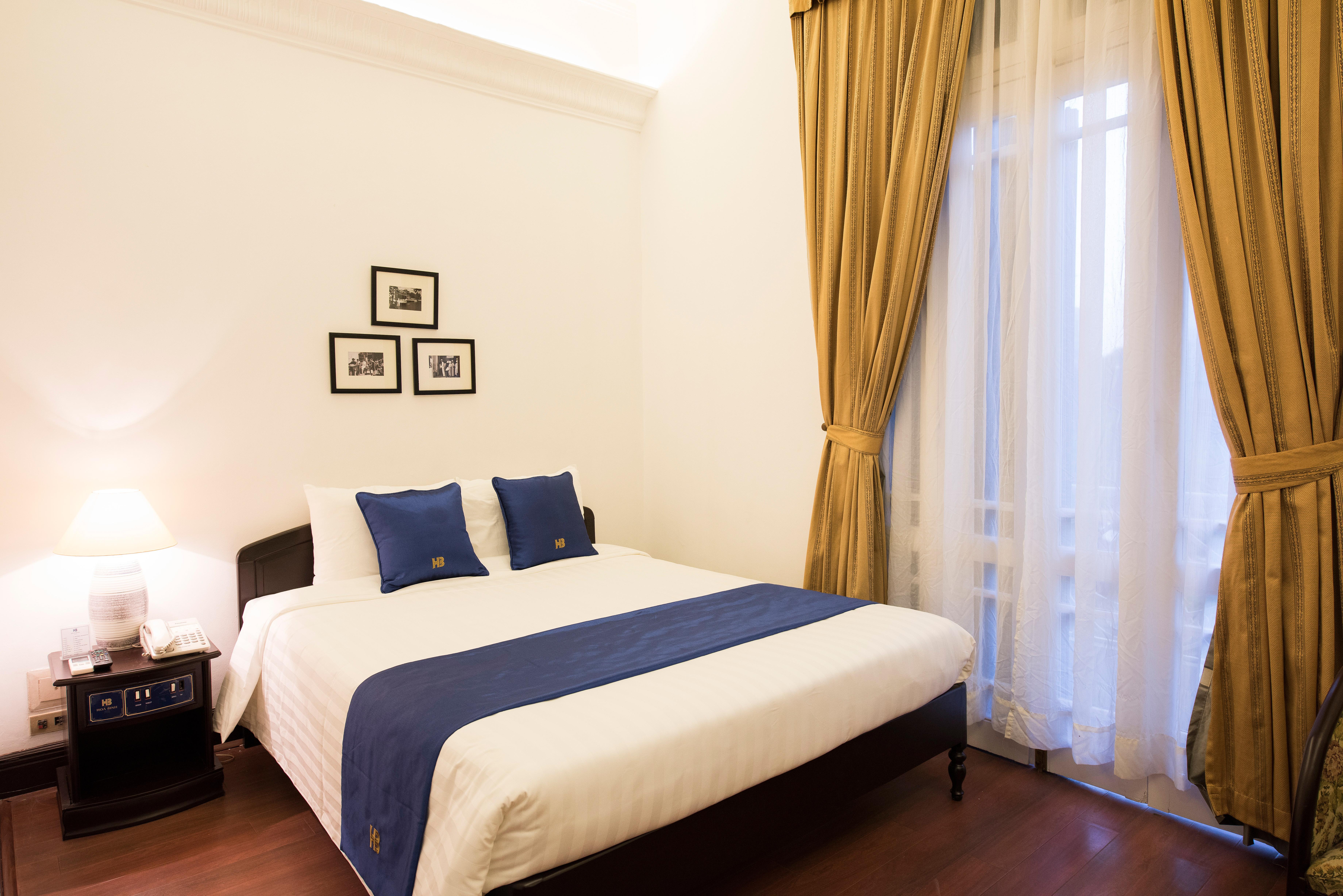 Hoa Binh Hotel Hanoi Kültér fotó