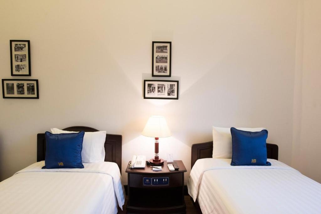 Hoa Binh Hotel Hanoi Kültér fotó