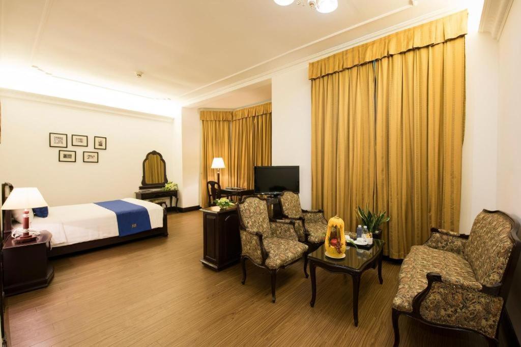 Hoa Binh Hotel Hanoi Kültér fotó