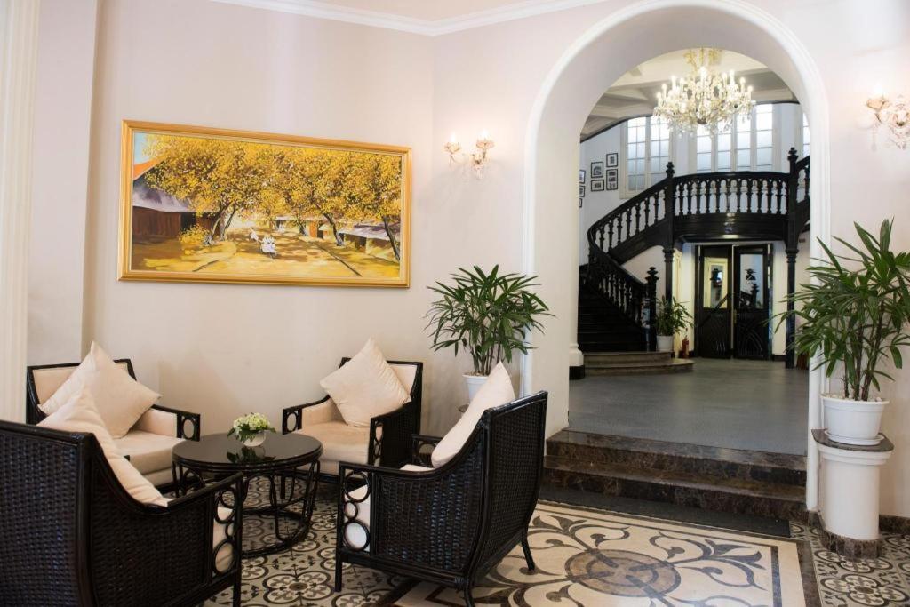 Hoa Binh Hotel Hanoi Kültér fotó