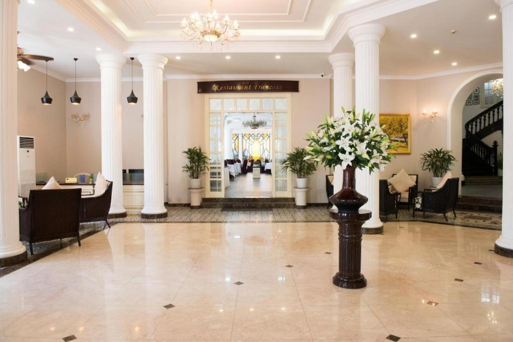 Hoa Binh Hotel Hanoi Kültér fotó