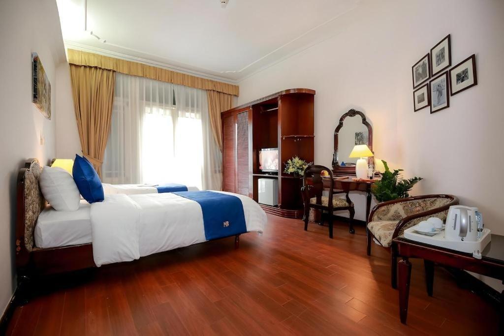 Hoa Binh Hotel Hanoi Kültér fotó