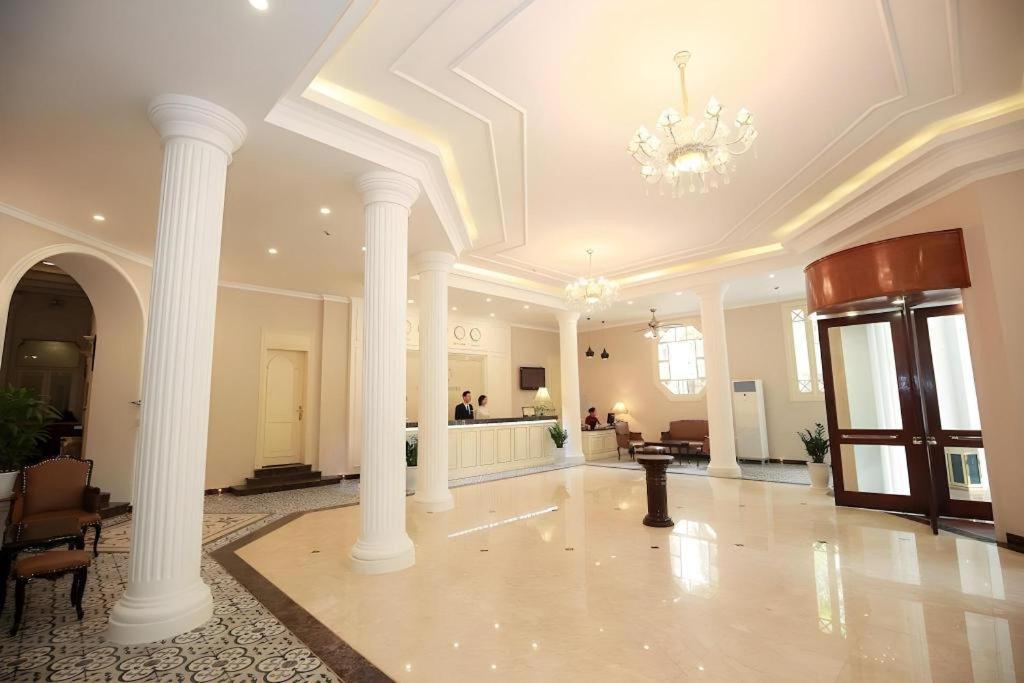 Hoa Binh Hotel Hanoi Kültér fotó
