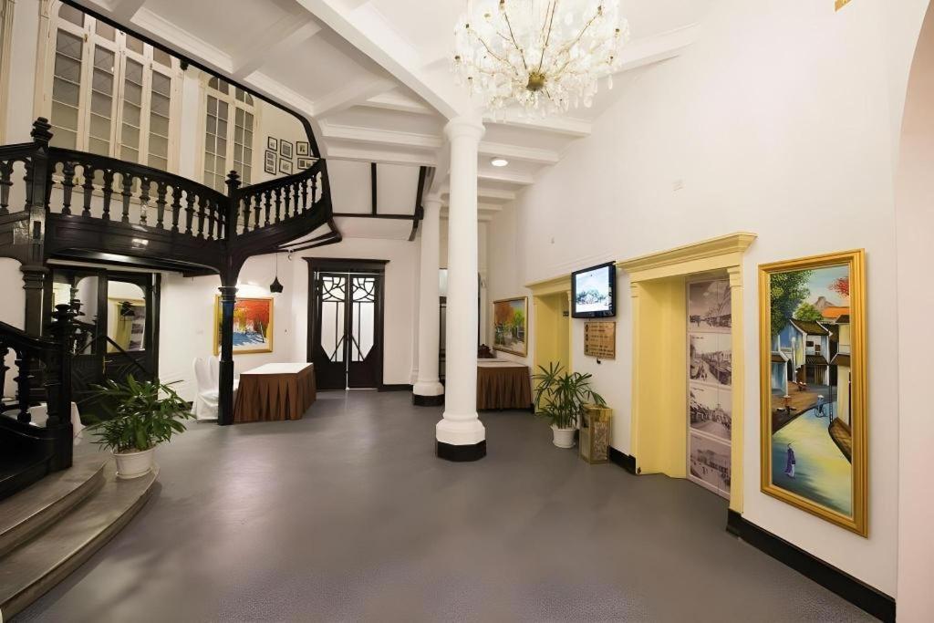 Hoa Binh Hotel Hanoi Kültér fotó